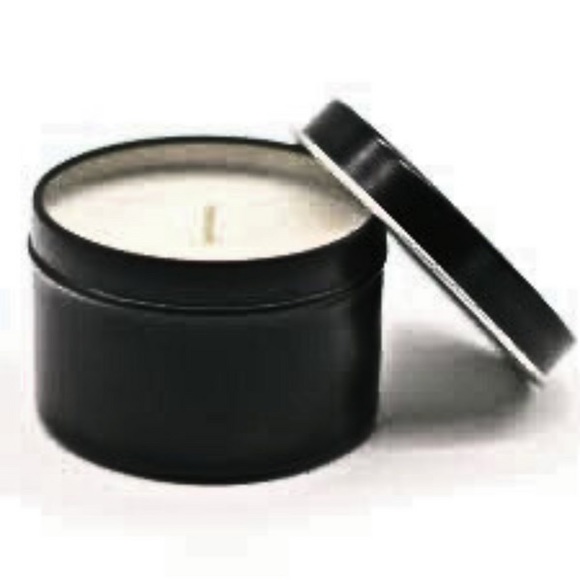 Abandoned Kingdom Travel Candle - Picture 2 of 2